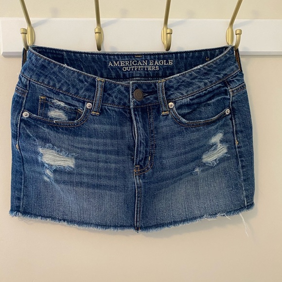 American Eagle mini jean skirt - Picture 2 of 2